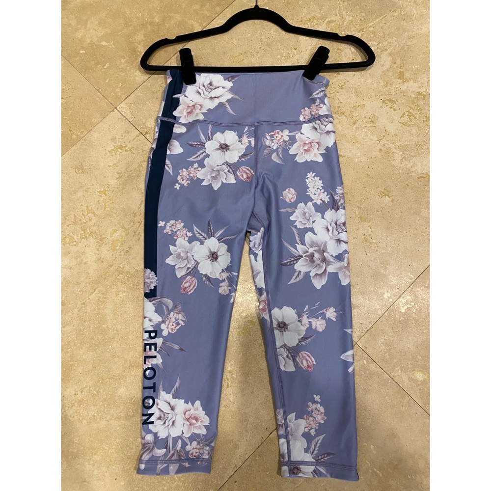 Peloton by WITH Wildflower High Rise Capri Size S